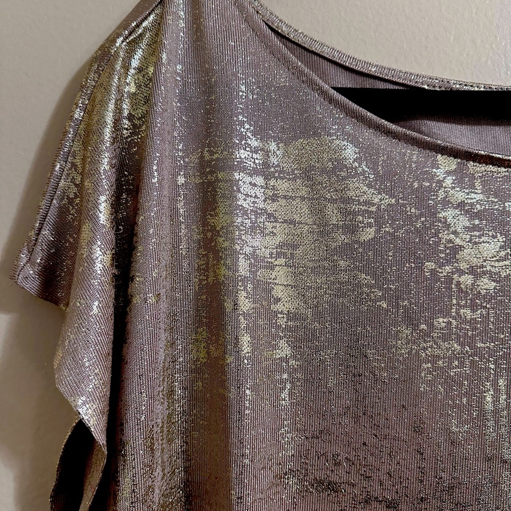 Park & Main Gold Shimmer top with cap sleeves Size 2X